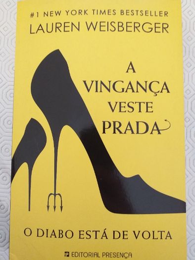 Livro: "A vingança veste Prada"