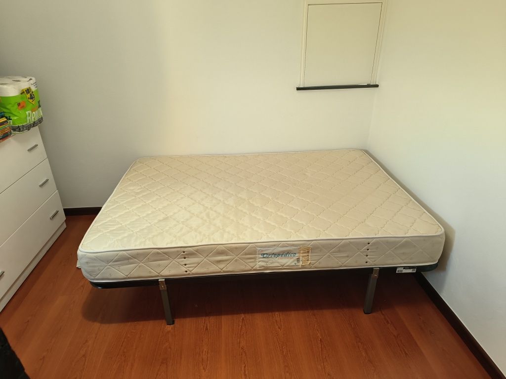 Cama colchão 183x123