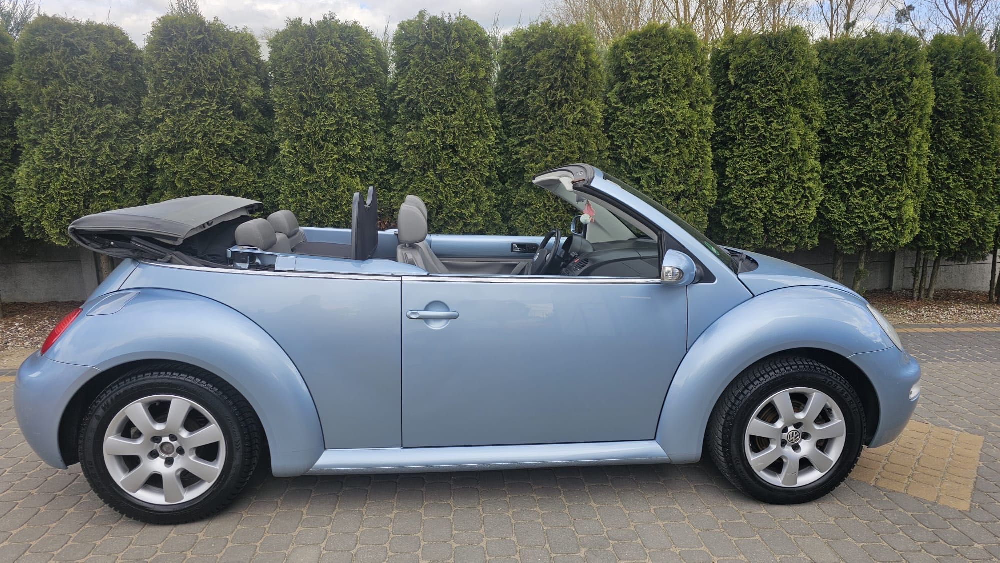 Volkswagen New Beetle 2004