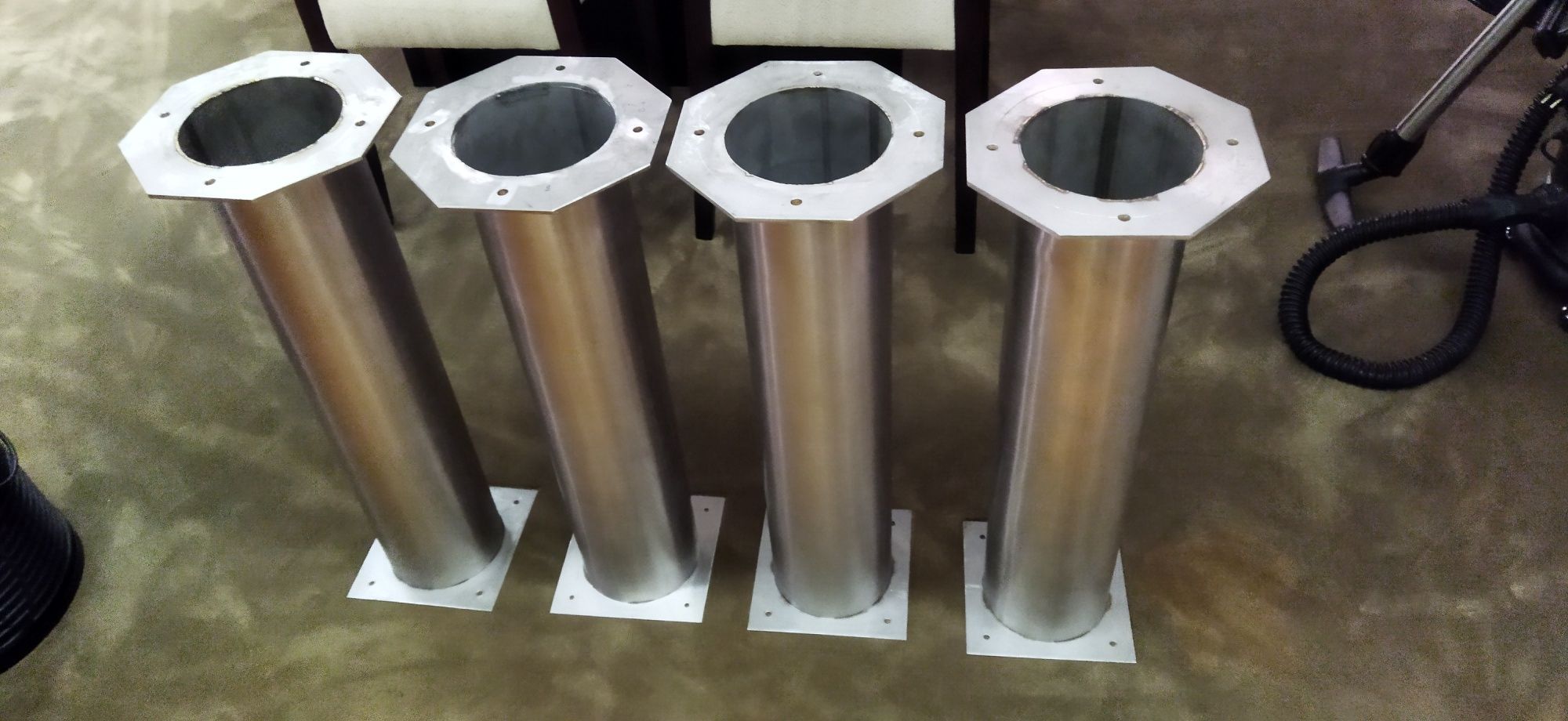 Caldeirão mesa e pés de inox