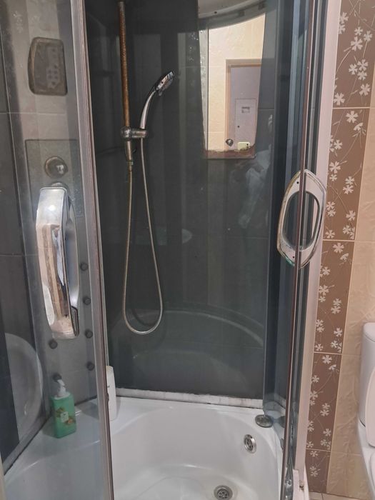 продам душовий бокс 100×100