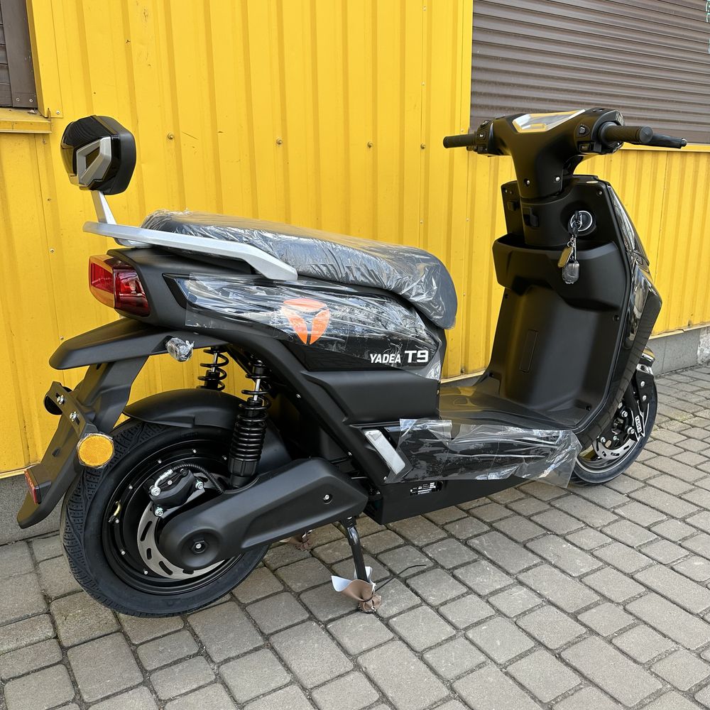 Новий електроскутер Yadea T9 2500W 72V20Ah електричний скутер