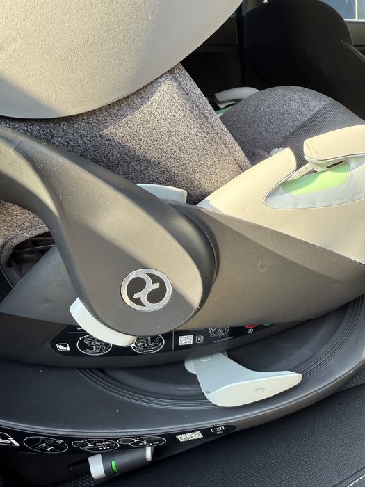 Автокрісло Cybex Cloud T i-Size plus Mirage Grey