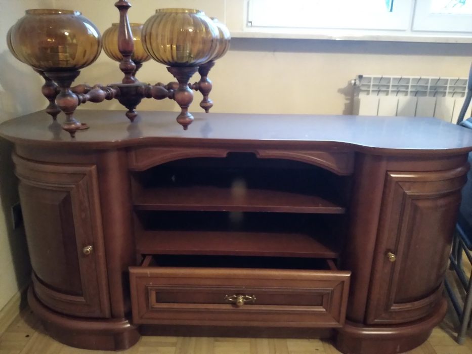 Szafka pod telewizor