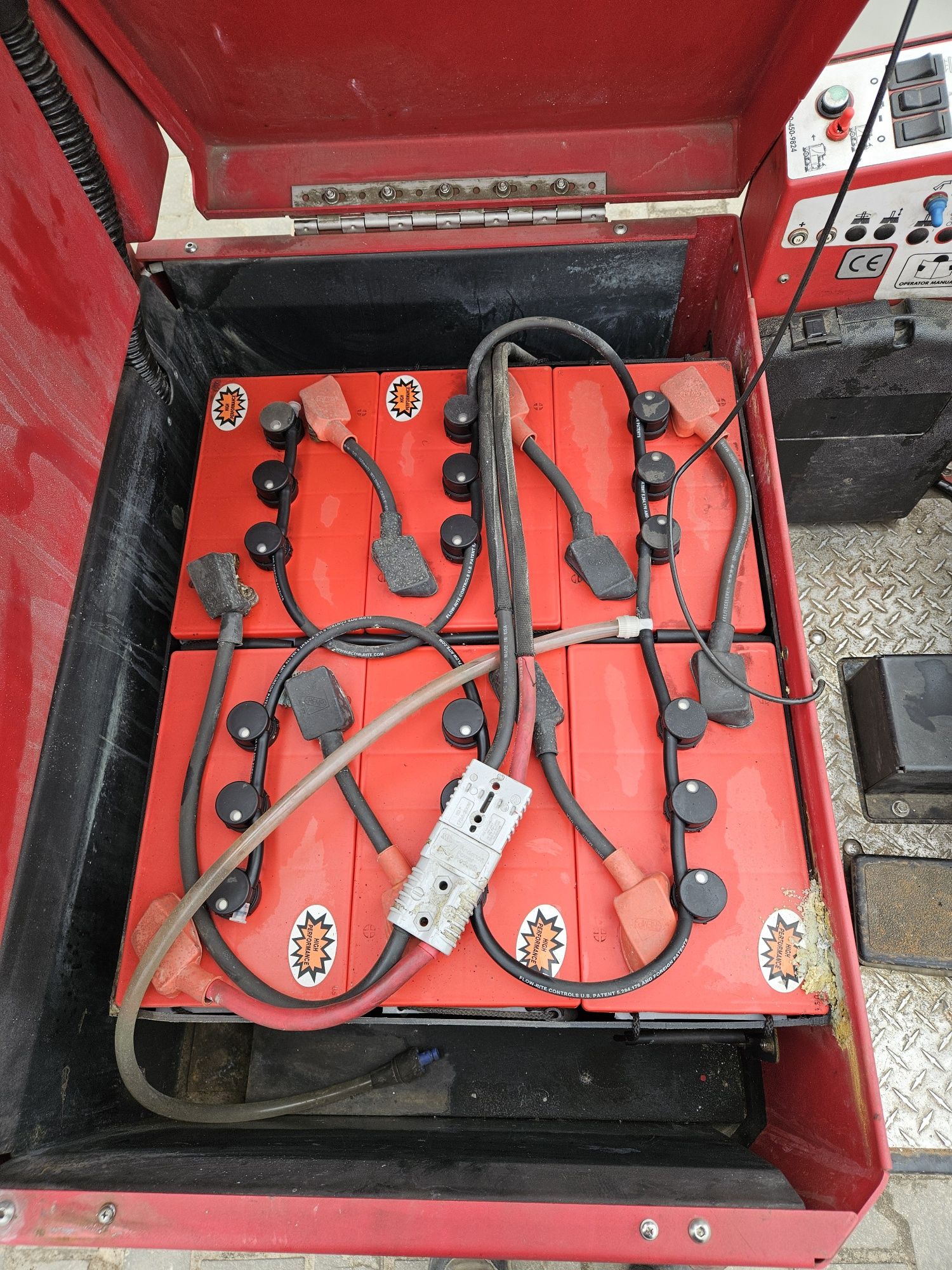 Szorowarka Tomcat Factory CAT XR 40D
