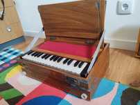 Harmonium Indiano compacto vintage afinado