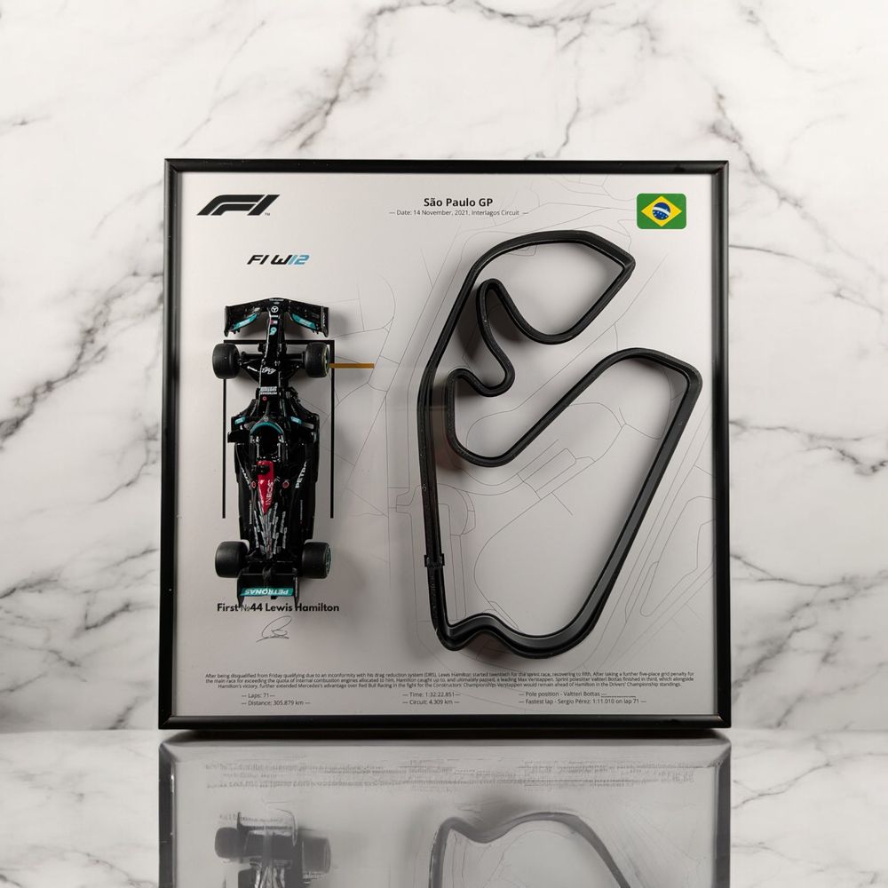 Bburago з Рамкою 2в1 з F1 W12 Mercedes 2021 #44 Lewis Hamilton