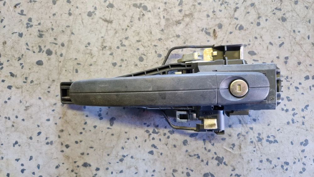 FORD TRANSIT CONNECT II KLAMKA DRZWI LEWY PRZÓD