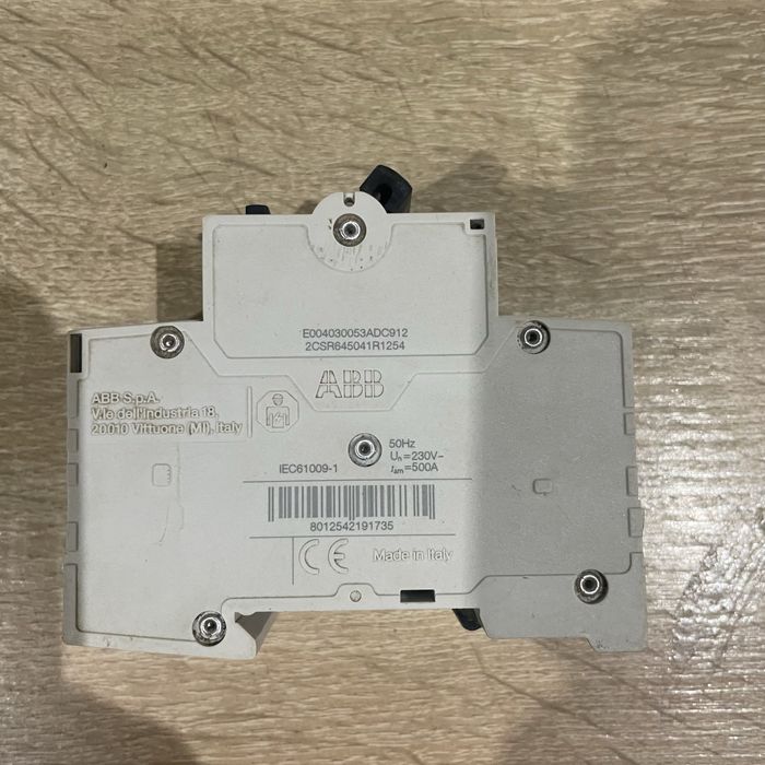 Дифавтомат ABB Автомат. вимикач диф. струму