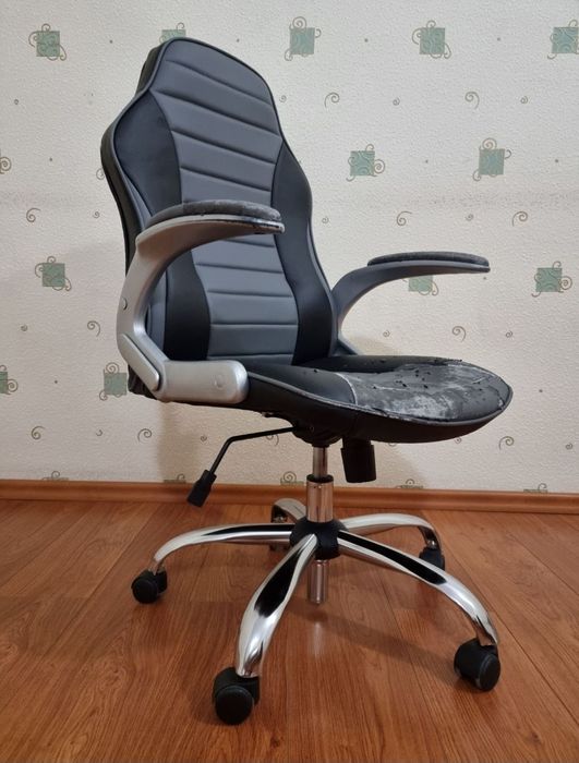 Крісло GAMER Tit CHR68