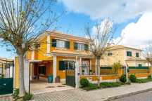Moradia T4 São Pedro da Cadeira  ( Ericeira,Santa cruz,Mafra)
