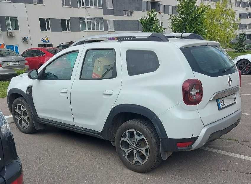 Renault Duster 2 комплектации "Ультрамарин"