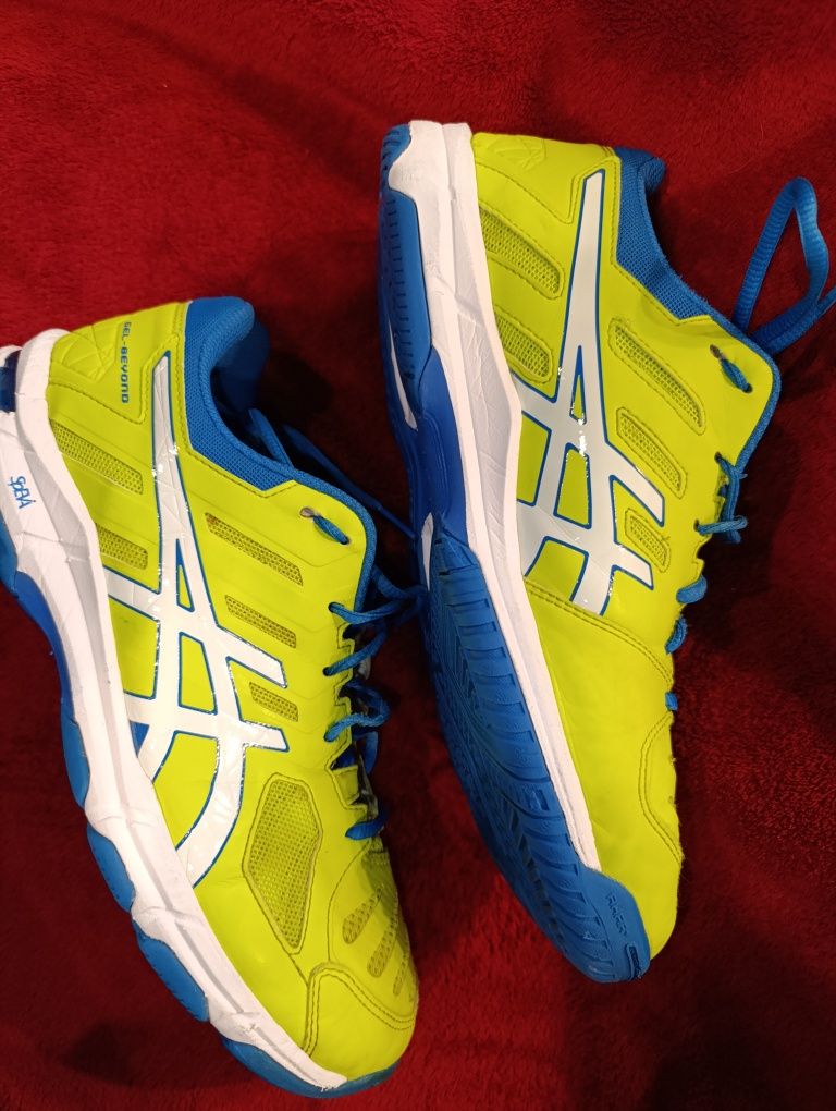 Asics 42 Asics buty do biegania 42 halówki  42 buty sportowe 42