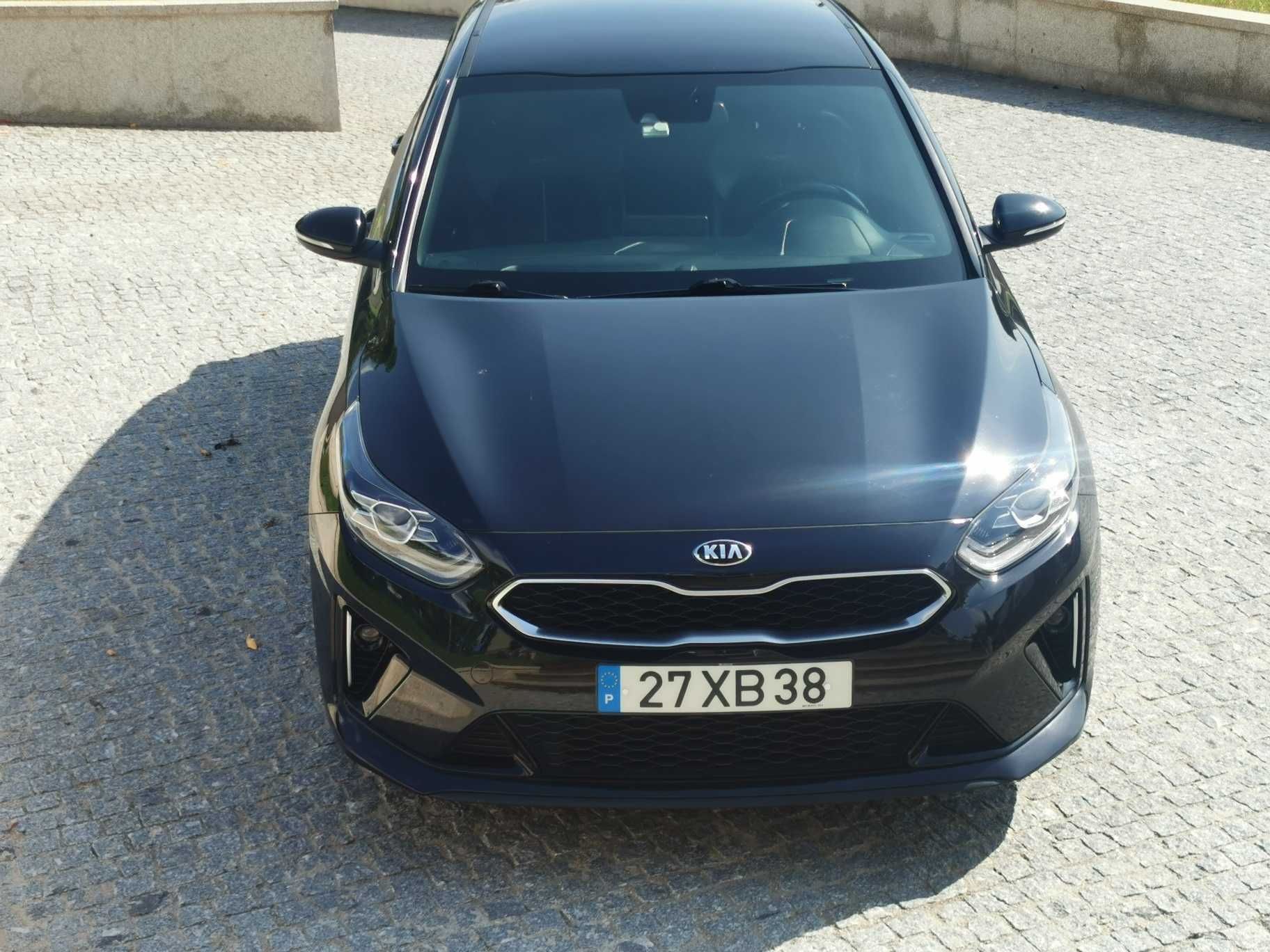 Vendo automóvel marca Kia Ceed Crdi 1600 GT Line em muito bom estado.