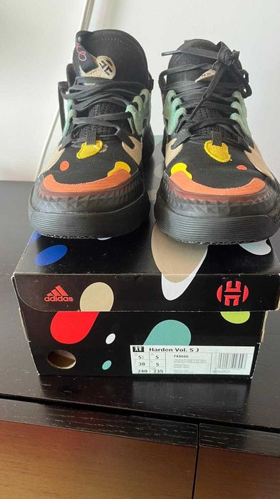 HARDEN VOL. 5 J
Sapatilhas Basquetebol 38