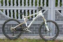 Rama LAPIERRE Zesty 514 M 140mm 26" Alu Carbon + FOX Float RP2 Gratisy