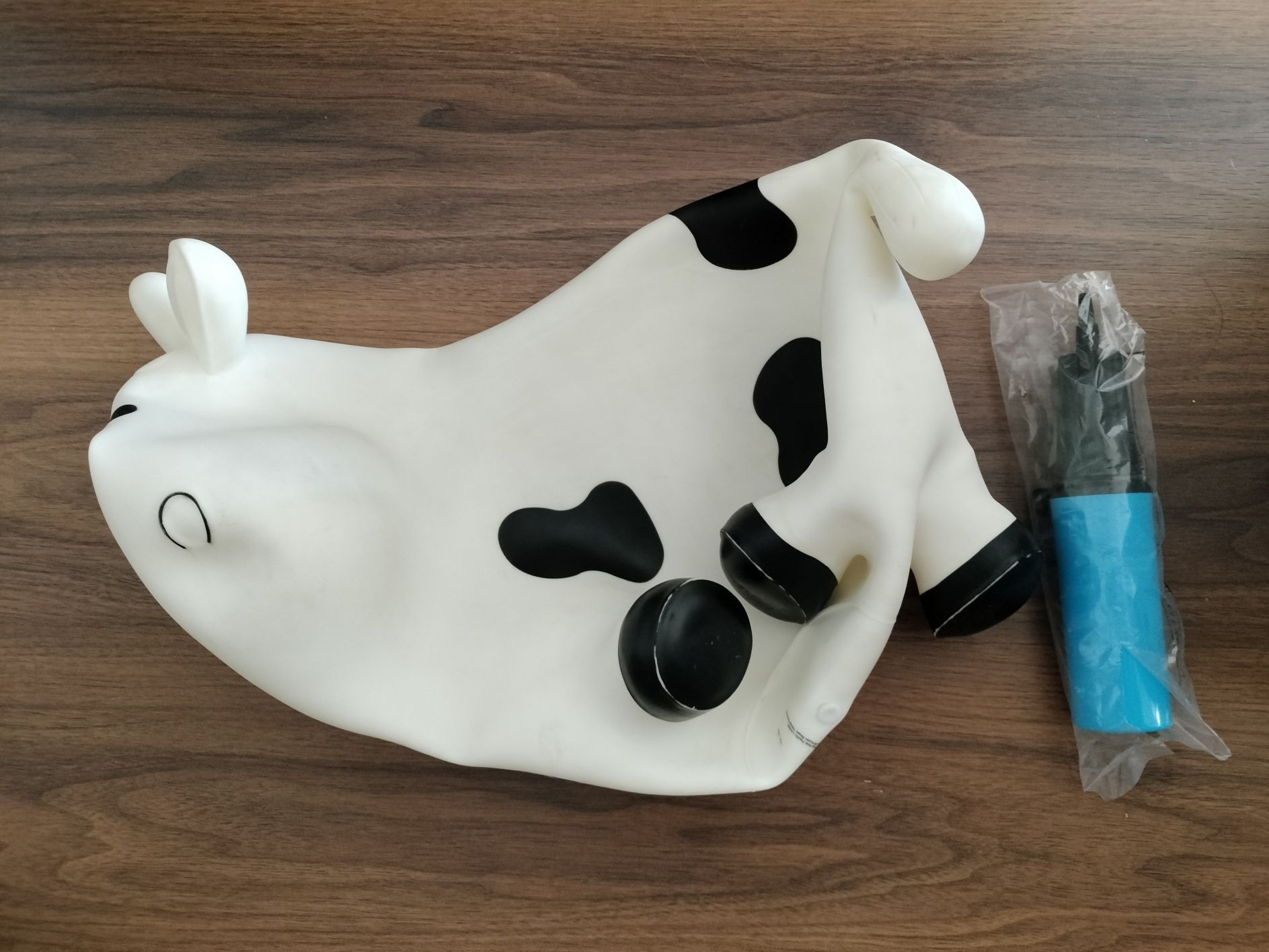 Vaca inflável - com inflador