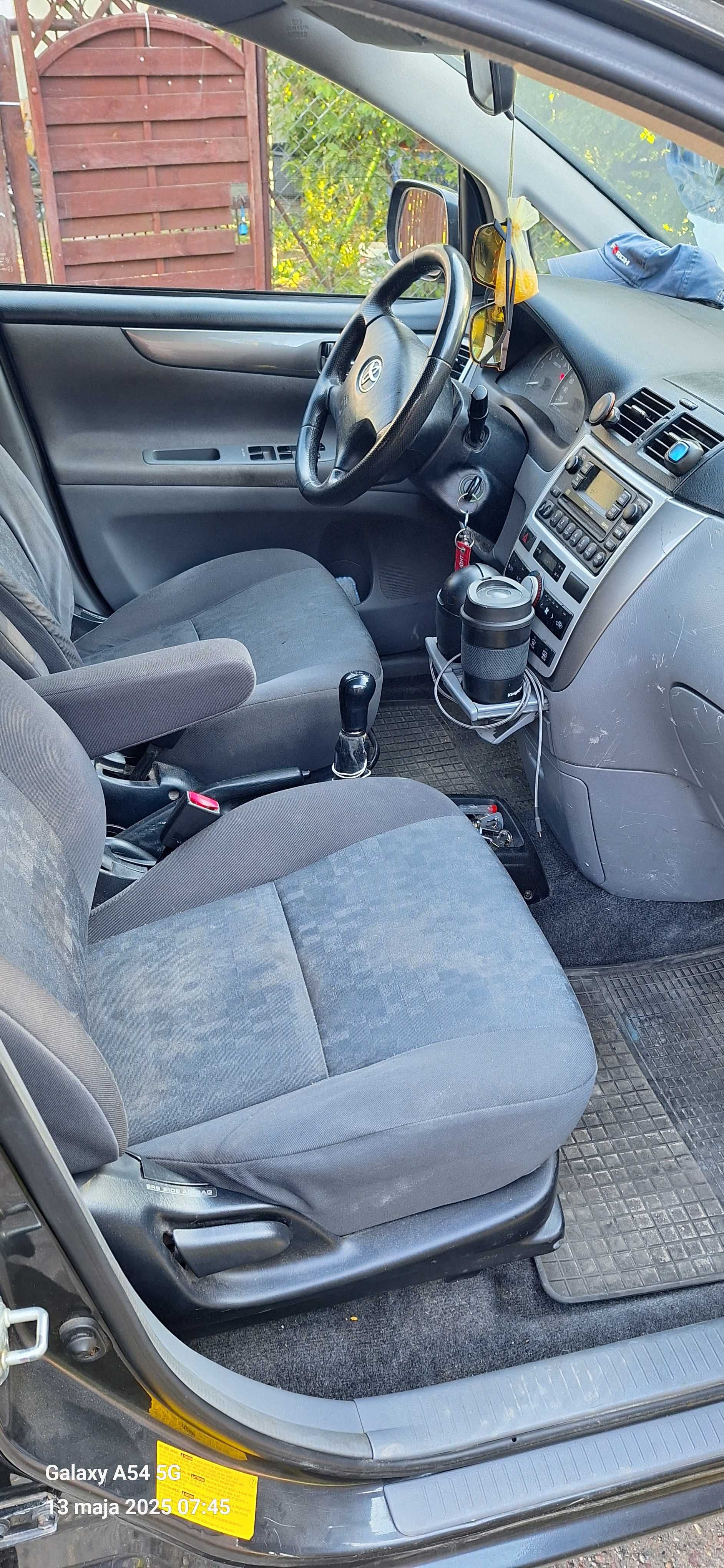 Sprzedam Toyota Avensis Verso 2003 doinwestowany
