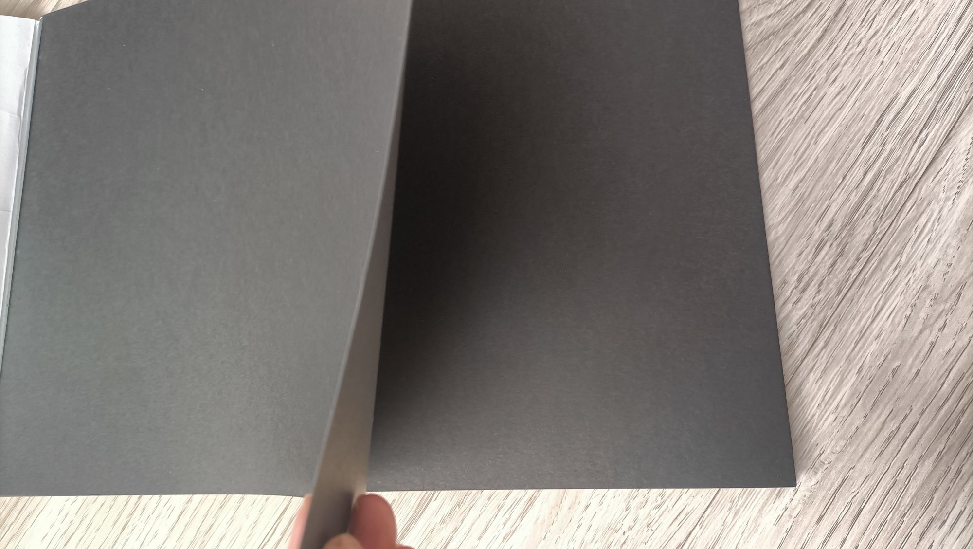 Альбом (блок) чорного паперу для нарисів Canson Black А4 21*29,7 см,