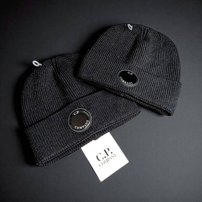 Зимняя-осення Шапка Мужская / Шапки сп компани черная теплая