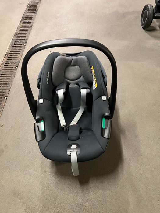 Fotelik maxi cosi pebble 360 + śpiworek