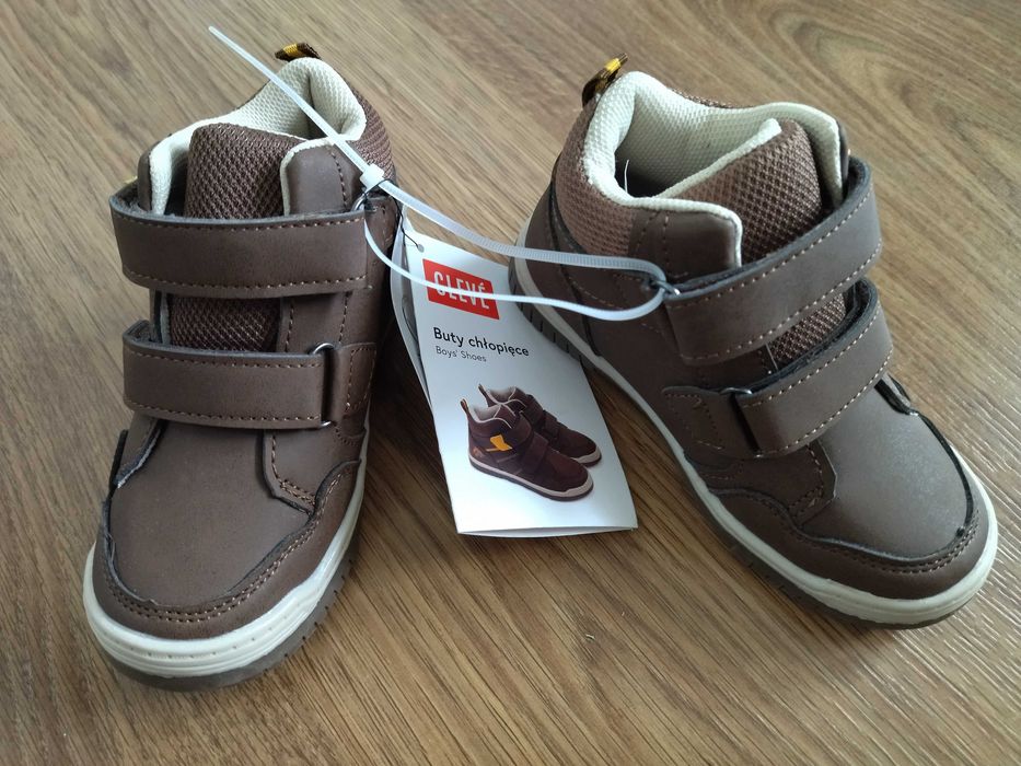 Nowe buty chłopięce dla chłopca rozmiar 25