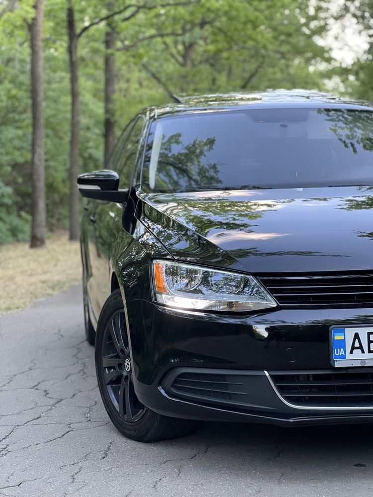 Jetta 2.5 бензин