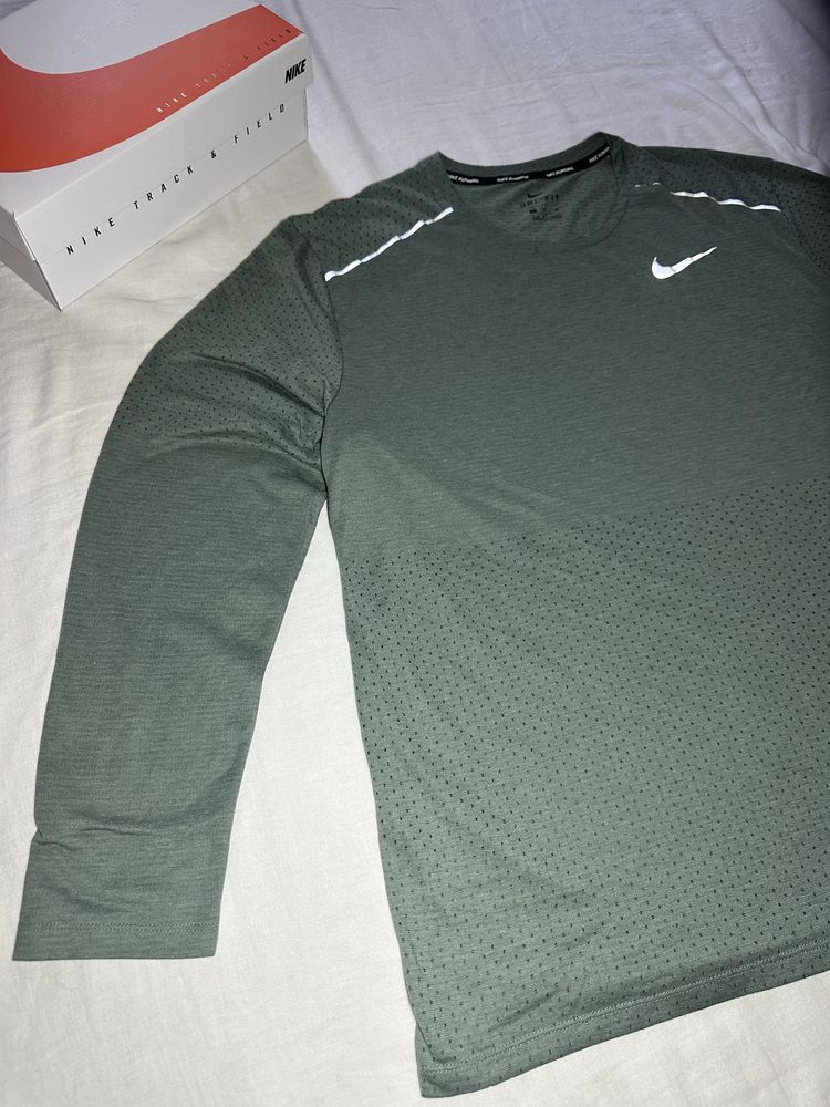 оригінал кофта лонд nike running run