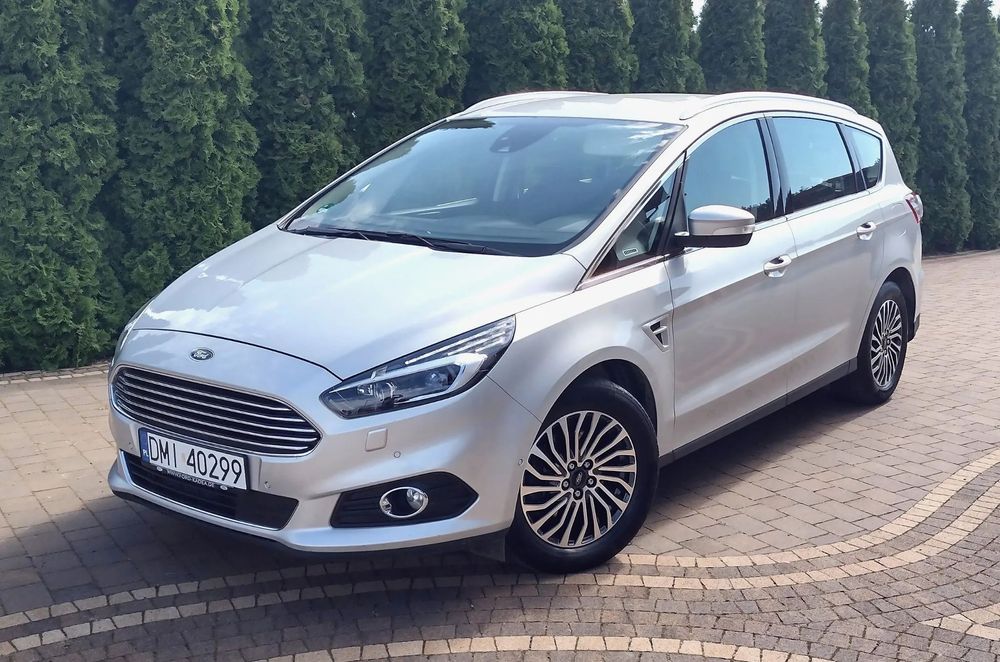 Ford S-Max Diesel~7os~Automat~Hak~FullLed~Kamera~Radar~Asystent pasa~Bogata wersj