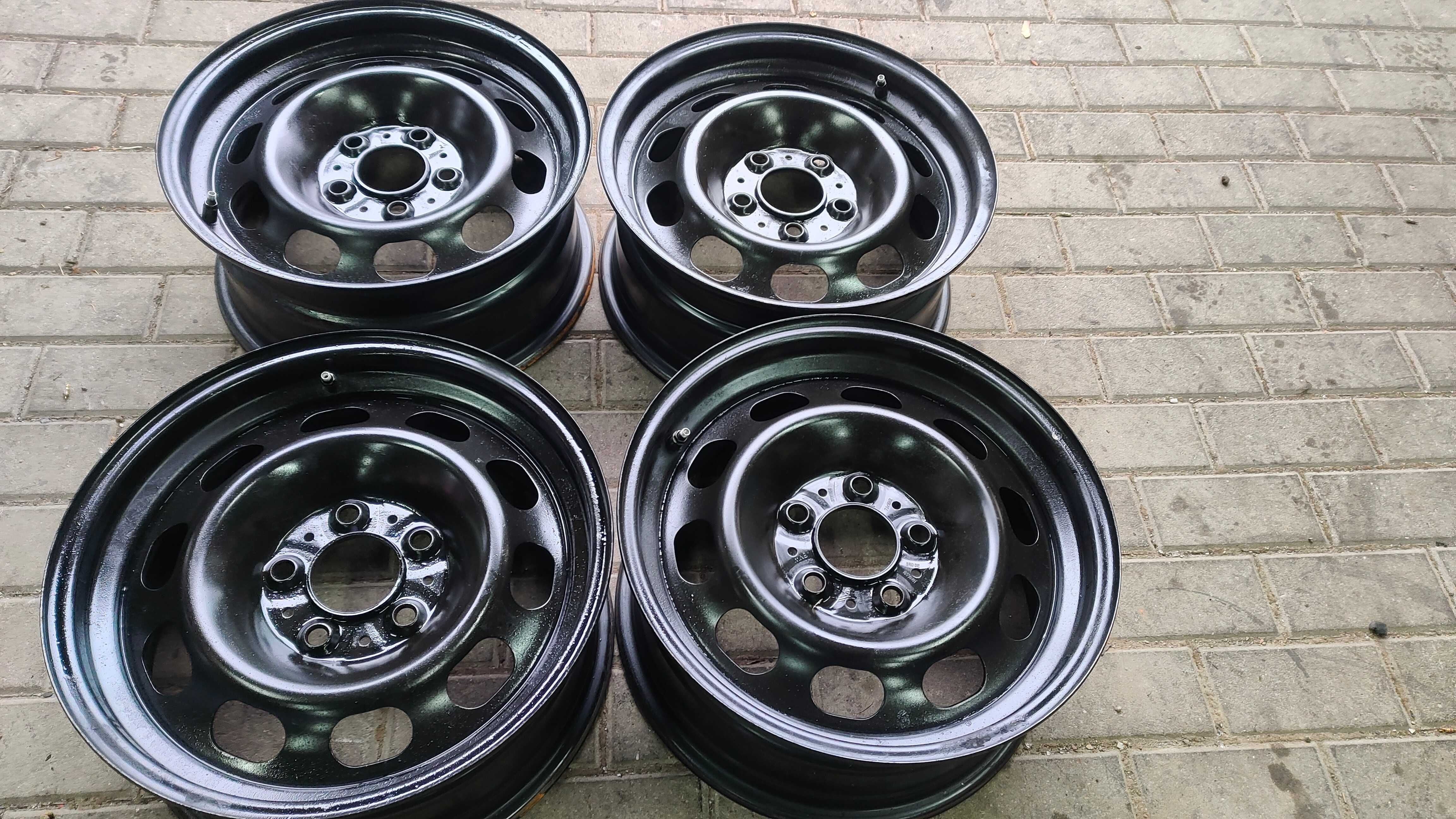 Felgi Stalowe BMW 16 5x120 7j et40