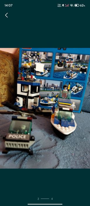 Поліція лего човни та участок