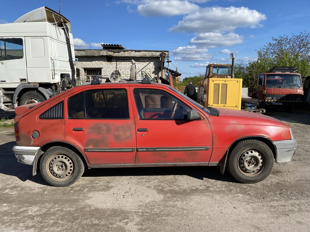 Opel Kadett 1.3 / Опель кадет 1.3