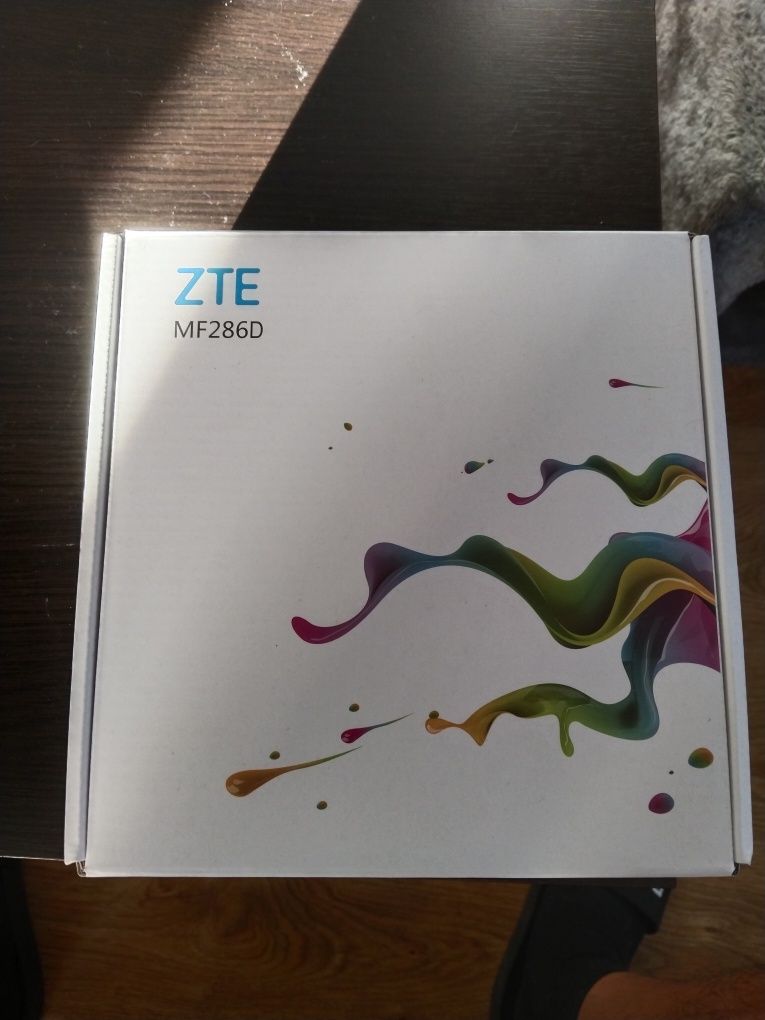 Router ZTE MF286D