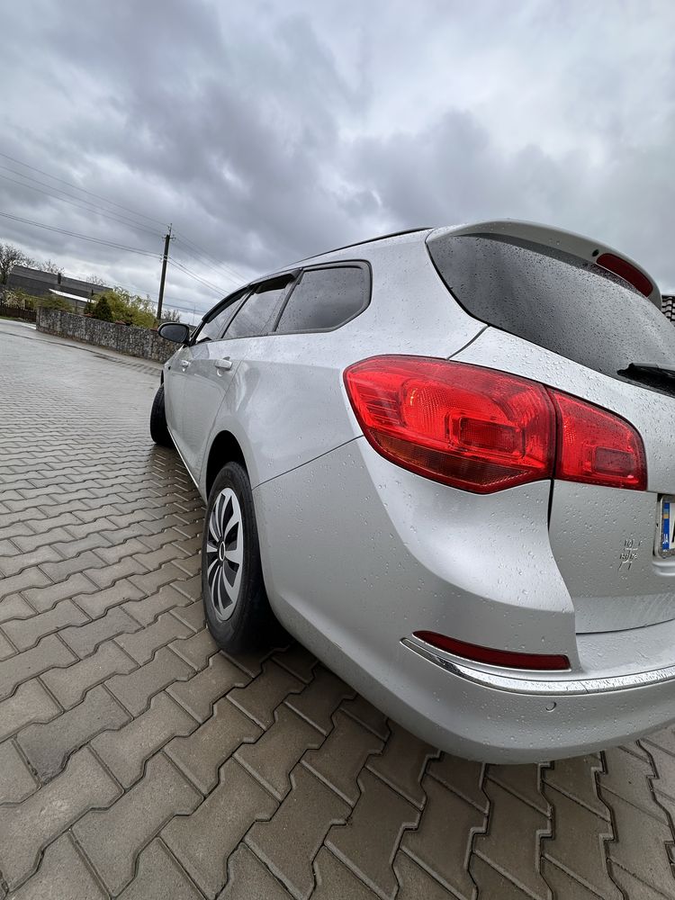 Opel Astra j 2013