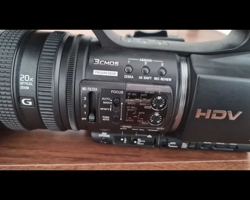 Câmara vídeo SONY HVR-Z5E MiniDV com mochila LUGGY