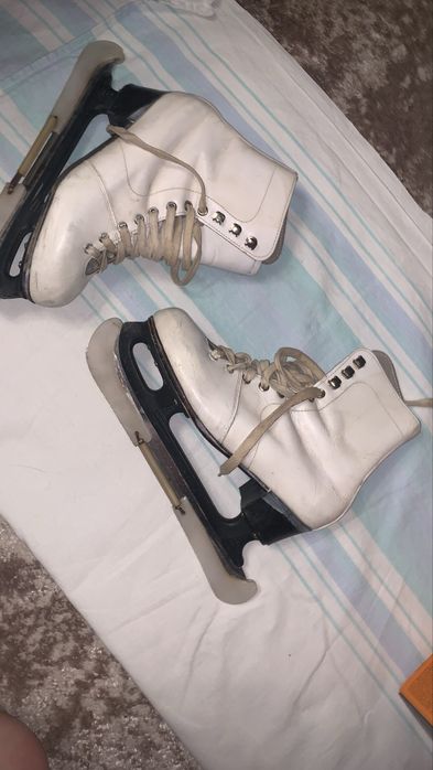 Ковзани жіночі