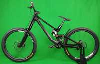 Canyon Sender CF carbon Saint, DT, Boxxer DH