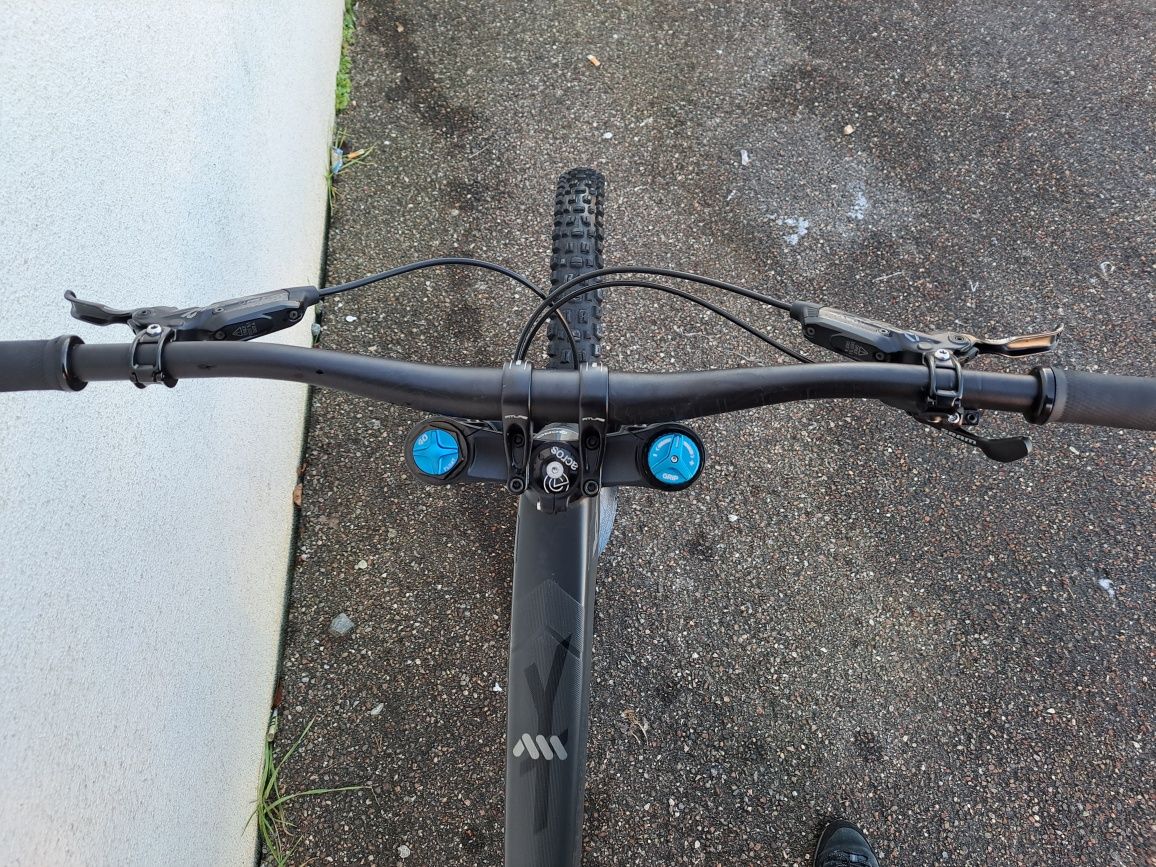 YT  TUES  2020  AL   27.5   L