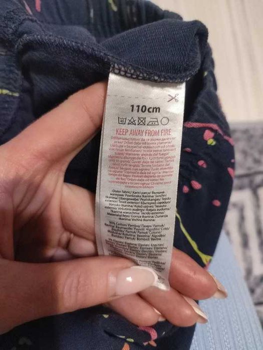 spodenki dla dziewczynki rozm. 110