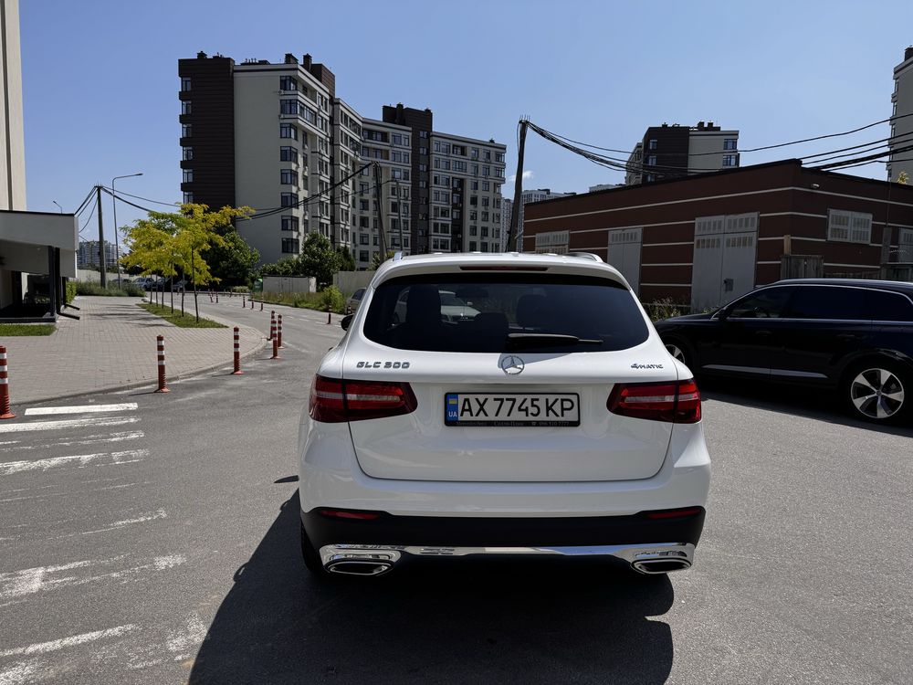 Продам Mercedes-Benz GLC