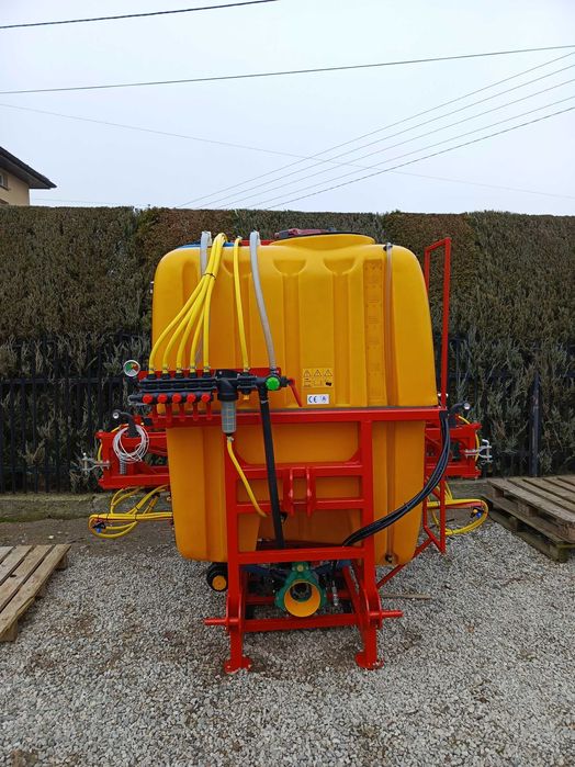 Opryskiwacz polowy zawieszany "KWAS" 1200 l./15m NOWY