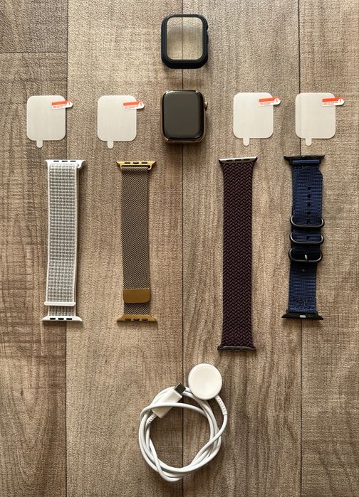 Apple Watch Series 8 45mm LTE Gold Stainless Steel