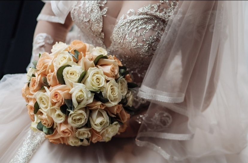 Весільна сукня….