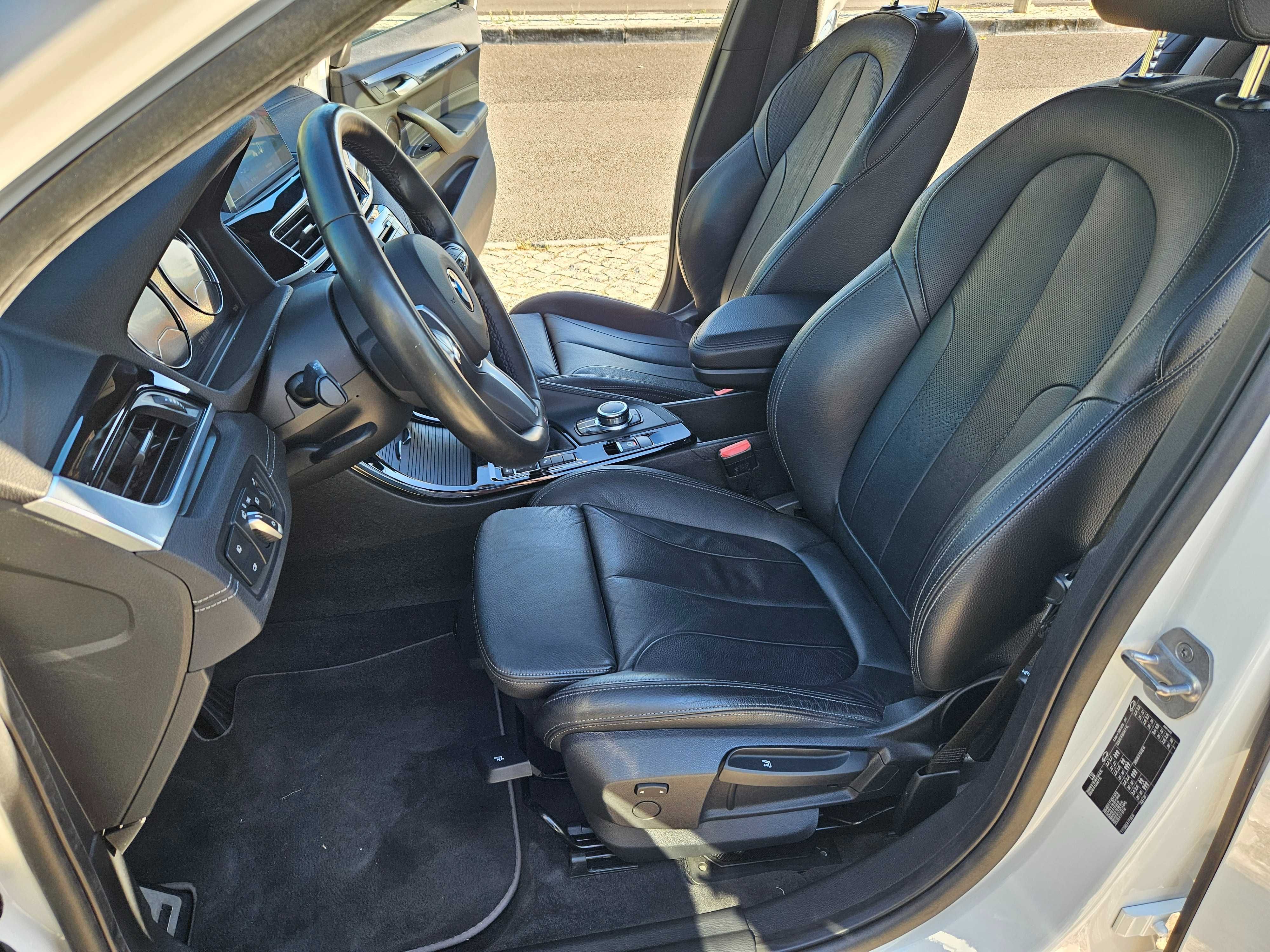 BMW X2 sDrive20i Pack M Sport • 192cv • Teto Panorâmico • Navi • LED