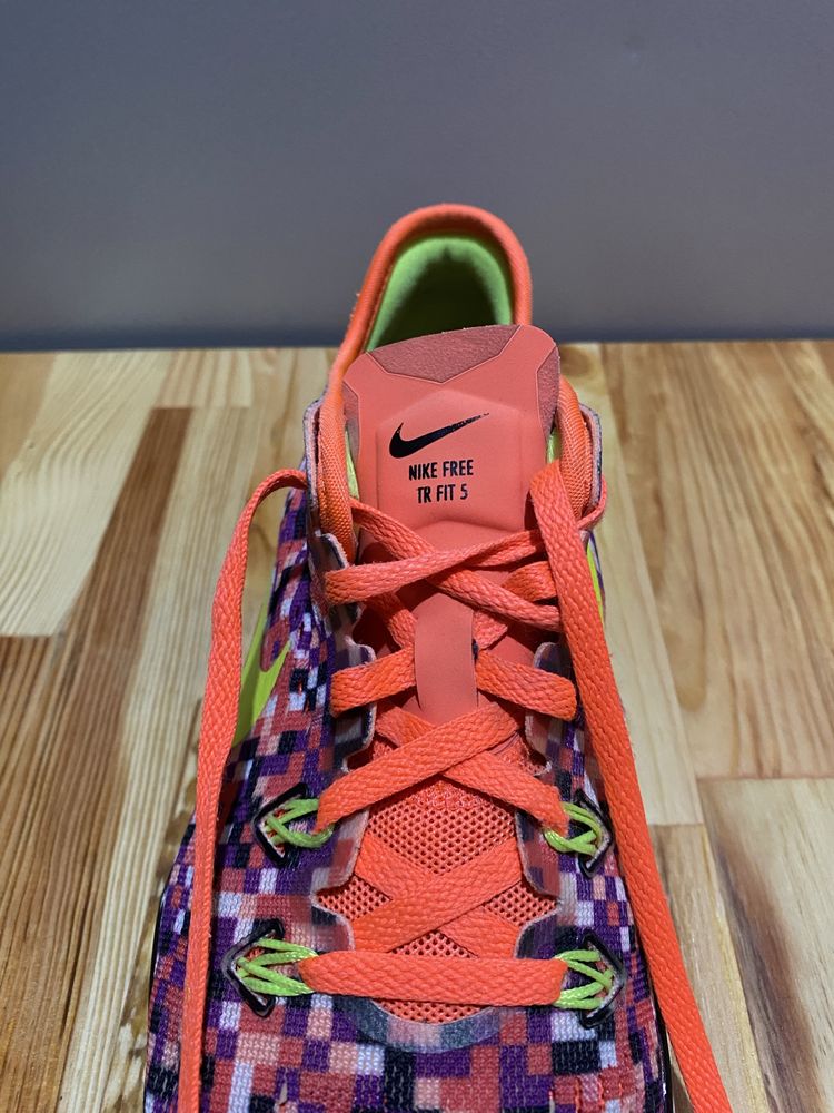 Кросівки Жіночі Nike FREE 5.0 TR FIT 5 38,5