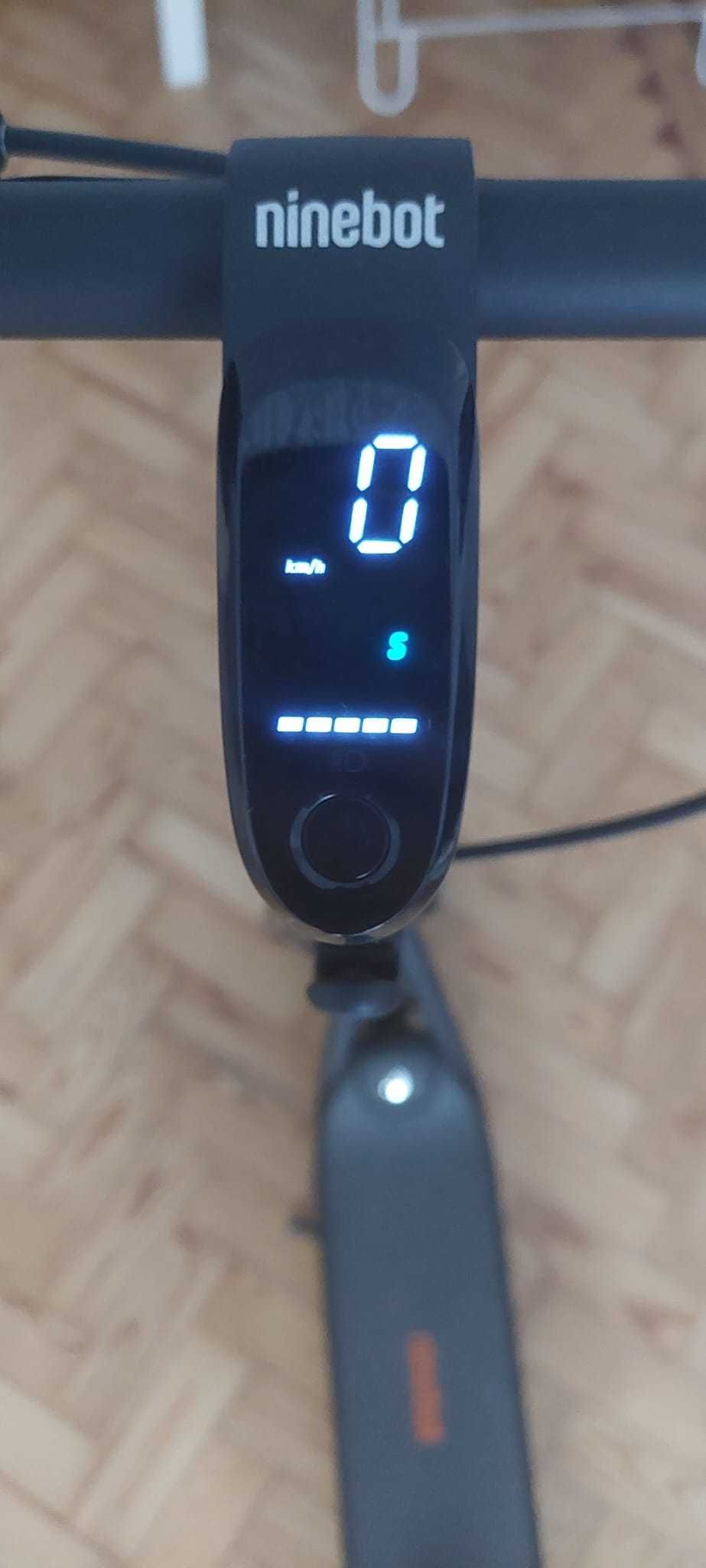 Ninebot KickScooter F2