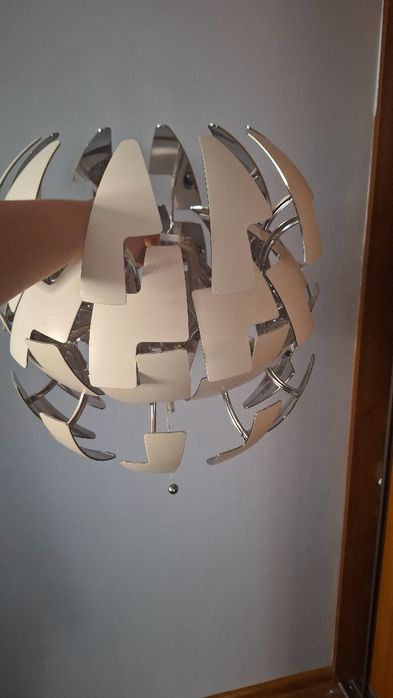 Lampa kula ikea.