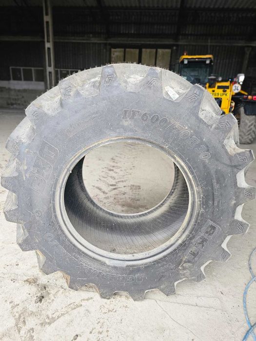 Opona IF 600/70R30 BKT AGRIMAX SIRIO 165D/162E używana