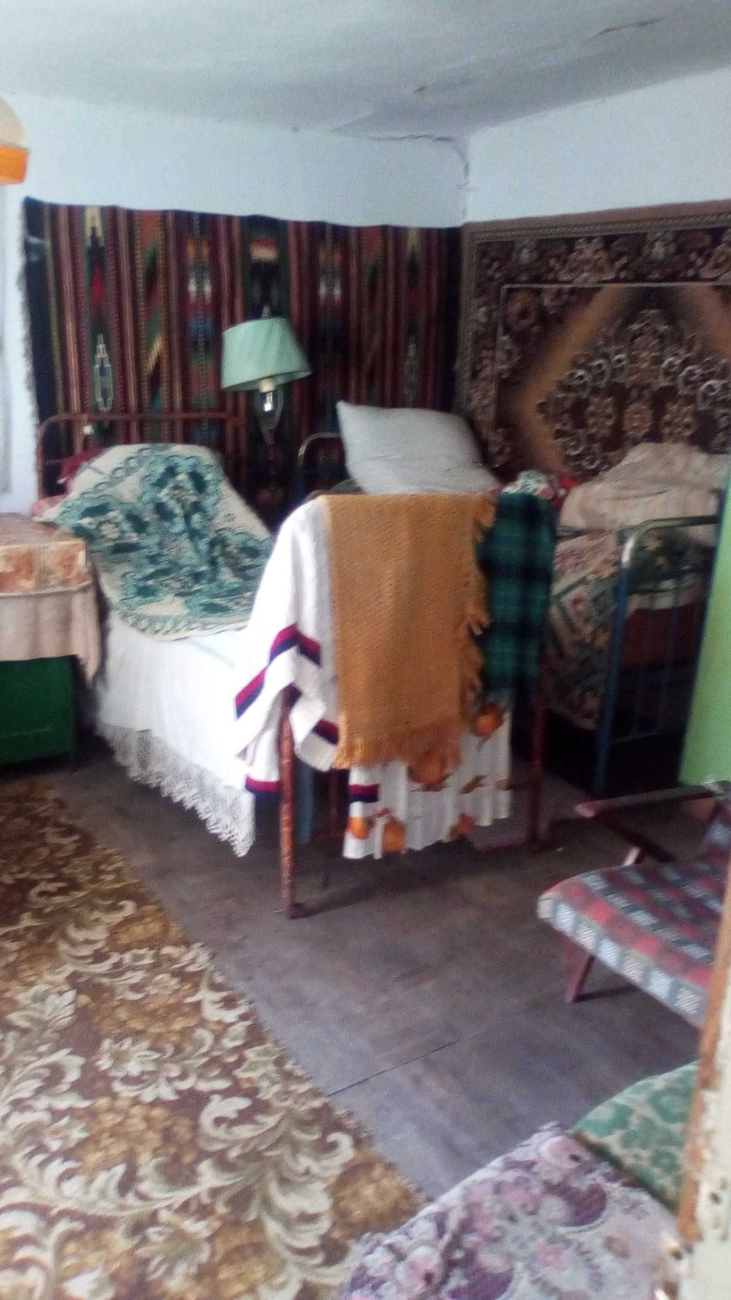 продам будинок у селі  . 60 м 2. 60 сот . 12 т . дол
