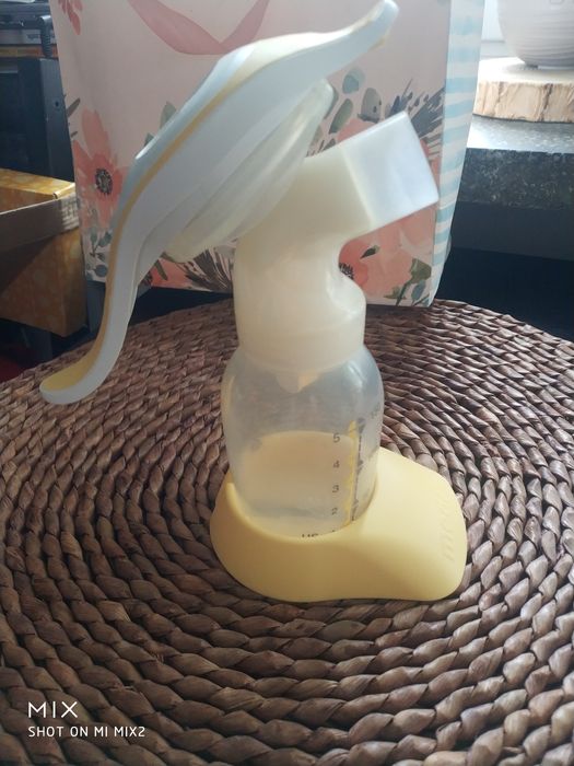 Medela Swing elektryczny + ręczny, 2 Calma smoczki